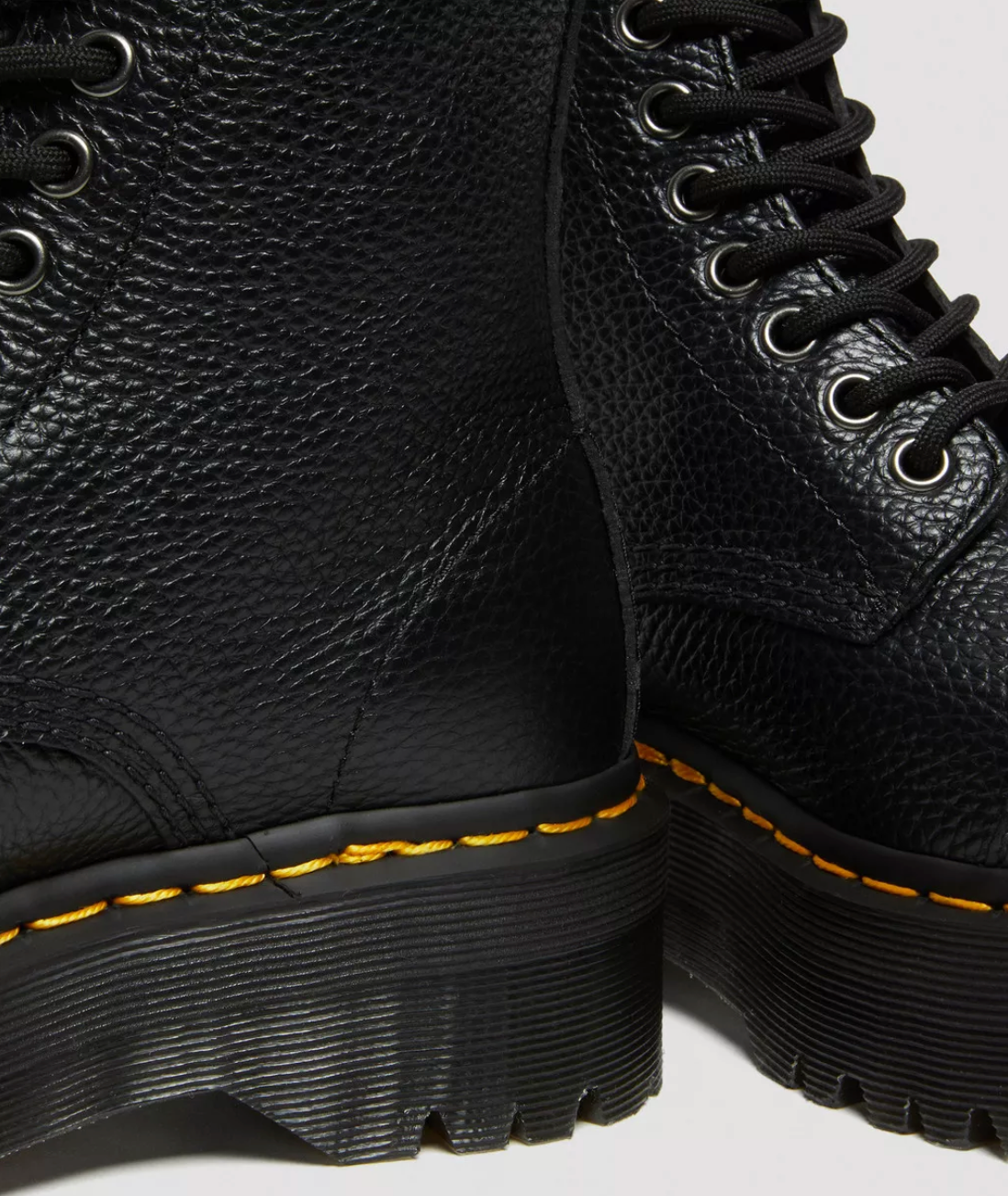 Dr.MARTENS Stivali platform in nappa lavorata Sinclair