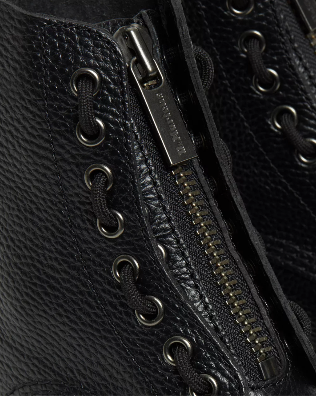 Dr.MARTENS Stivali platform in nappa lavorata Sinclair