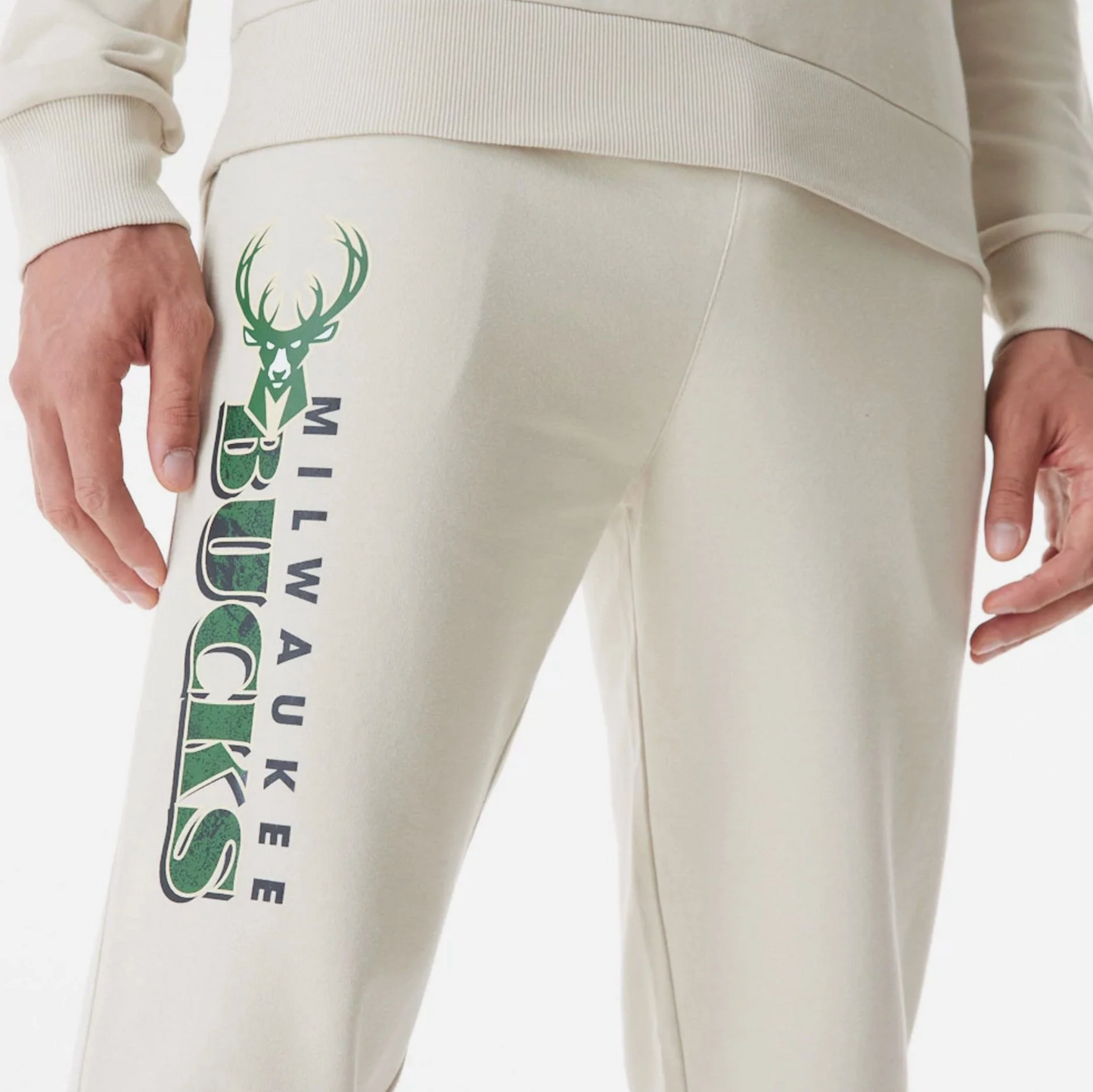 TUTA COMPLETA NEW ERA MILWAUKEE BUCKS