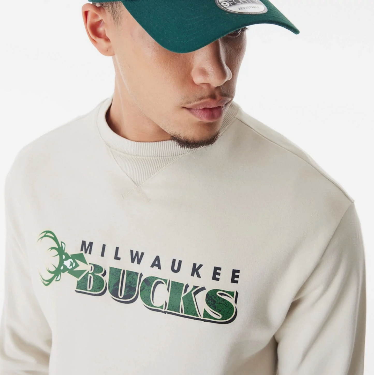 TUTA COMPLETA NEW ERA MILWAUKEE BUCKS