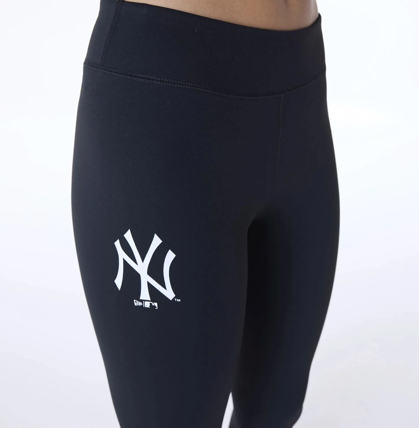 COORDINATO NEW ERA TOP CROP E LEGGINS