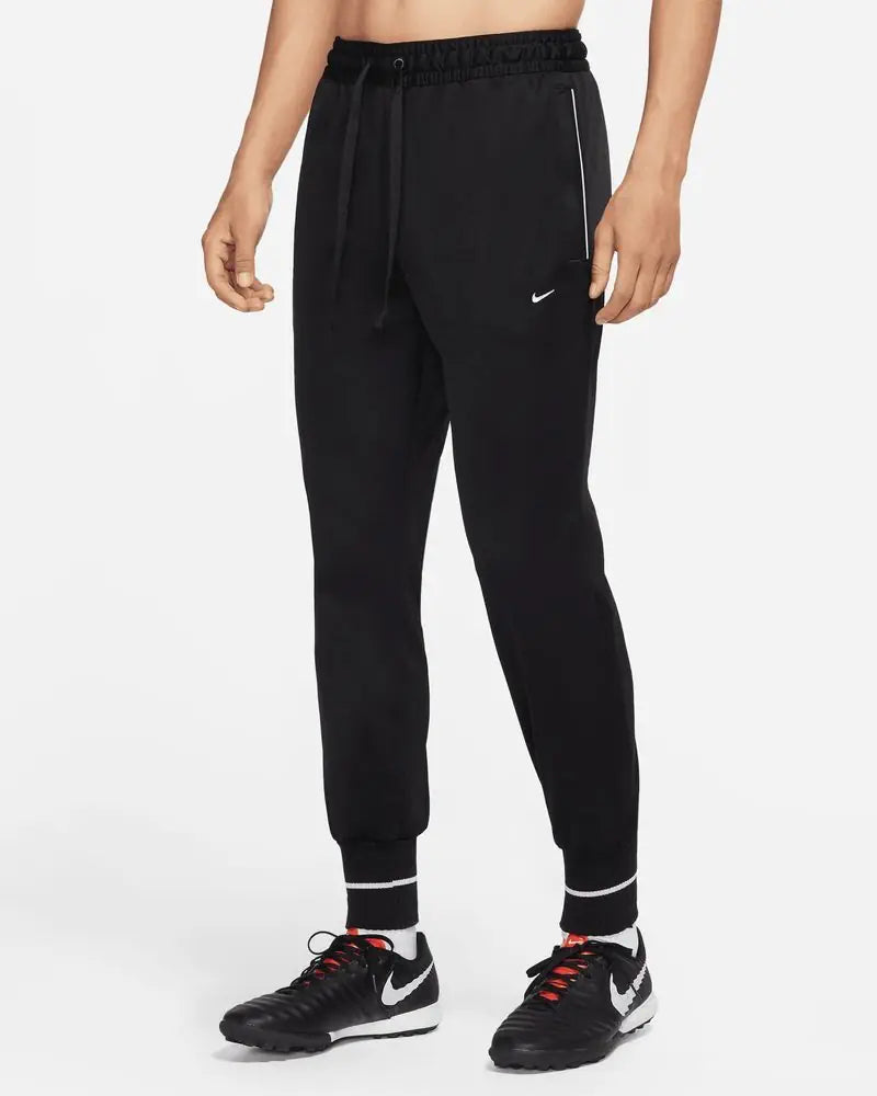 TUTA NIKE STRIKE