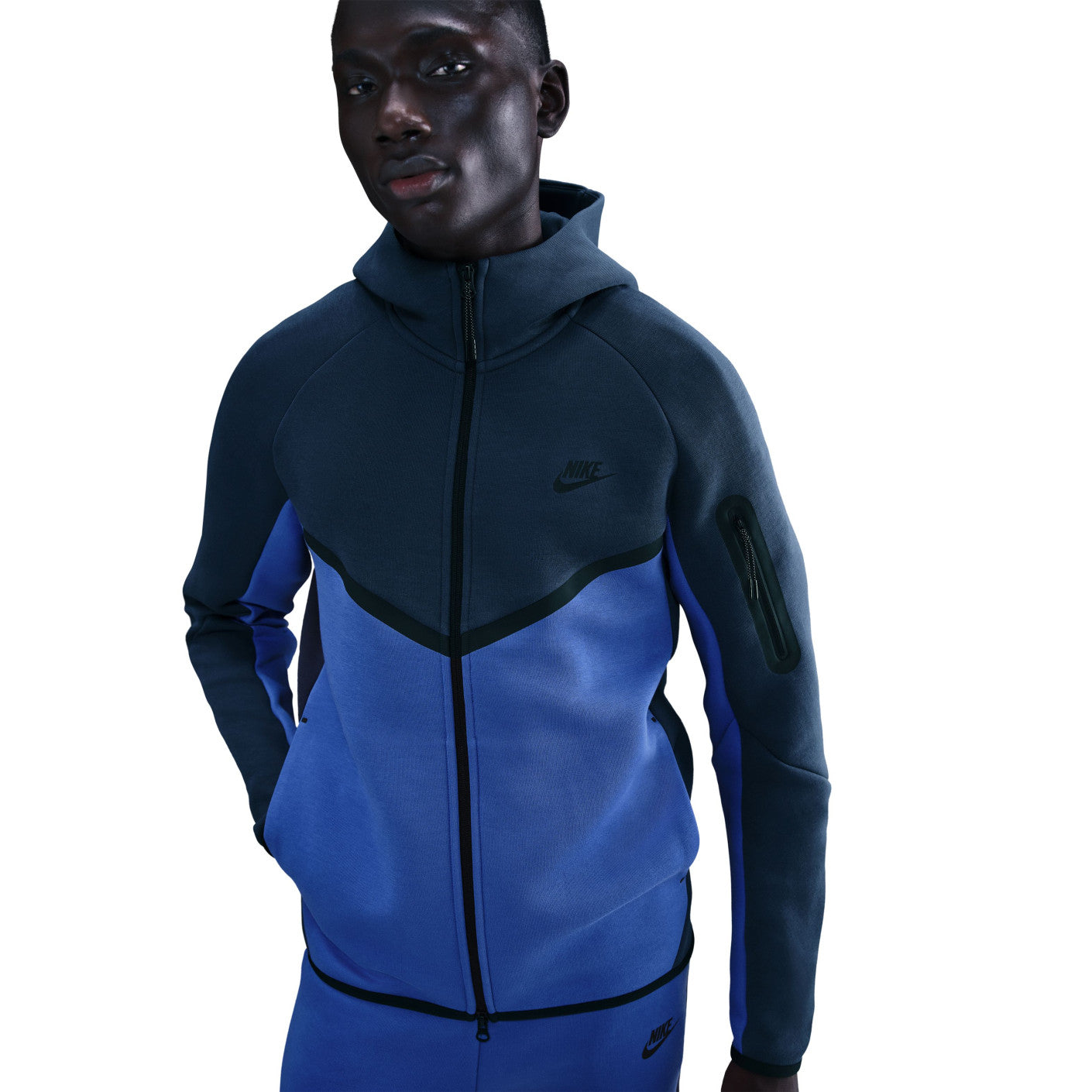 TUTA NIKE TECH FLEECE