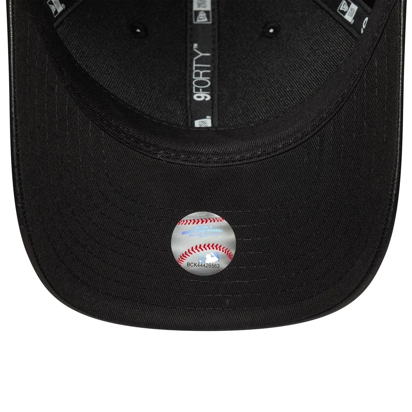 CAPPELLO NEW ERA DONNA NEW YORK YANKEES ECOPELLE