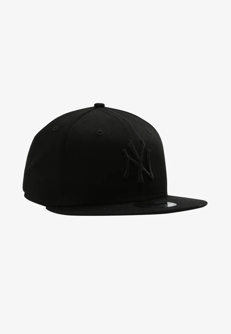 CAPPELLO NEW ERA TOTAL BLACK