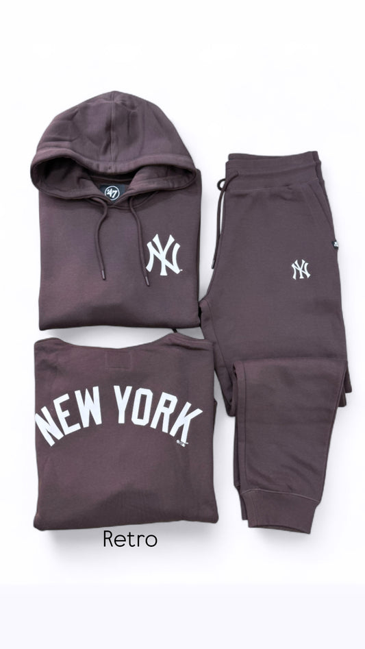 TUTA '47 BRAND YANKEES CON CAPPUCCIO BROWN