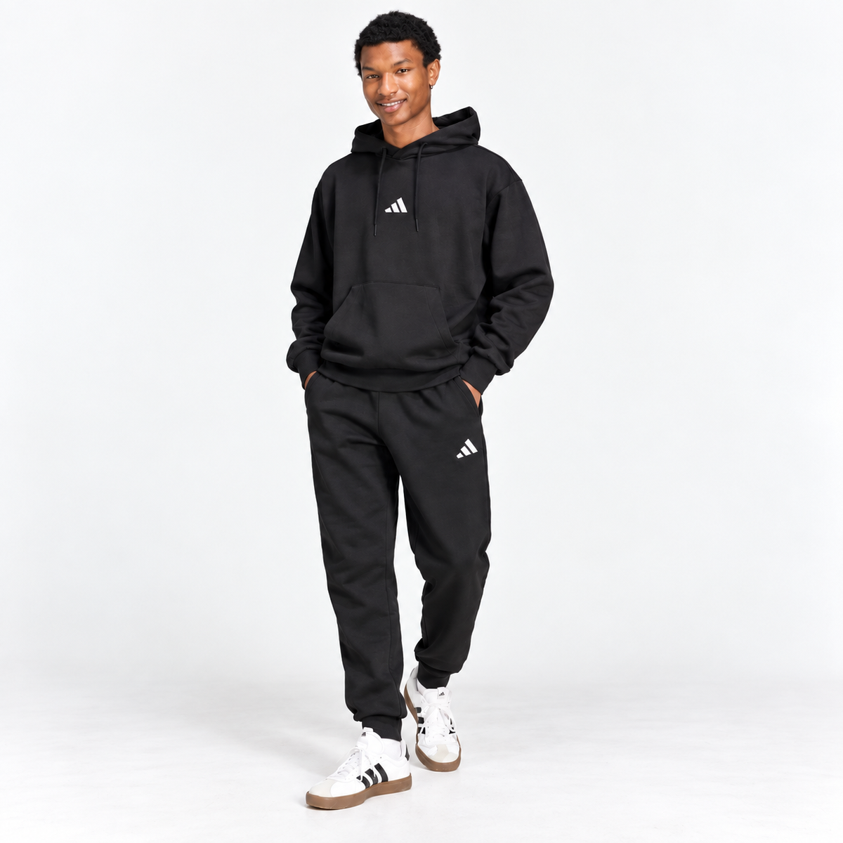 TUTA ADIDAS ESSENTIAL CON CAPPUCCIO