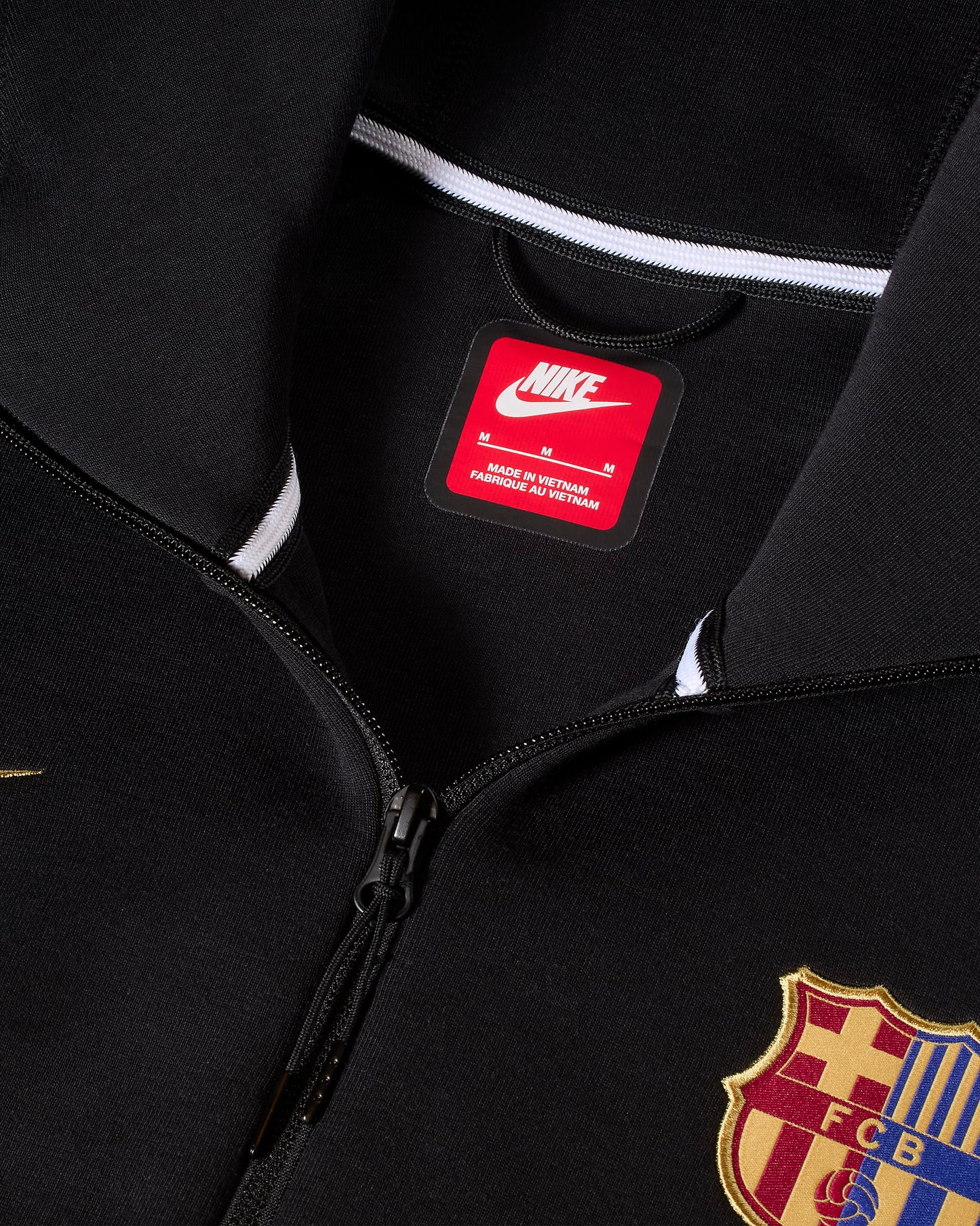 TUTA NIKE FC Barcelona Tech COMPLETA