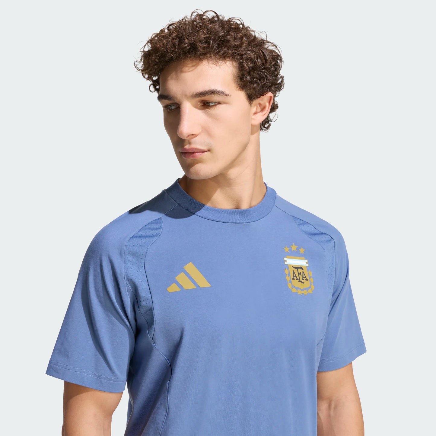 COORDINATO ADIDAS ARGENTINA TRIO TRAVEL 2026