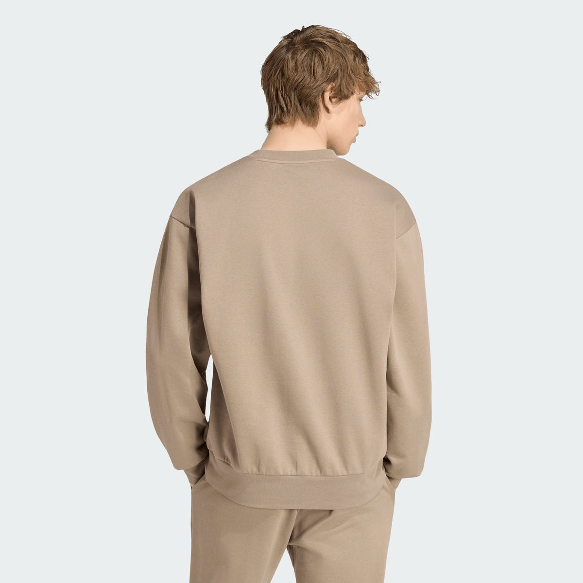 TUTA ADIDAS ESSENTIAL