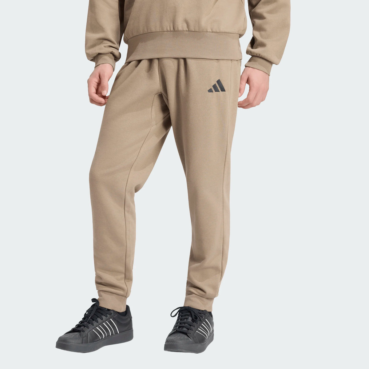TUTA ADIDAS ESSENTIAL