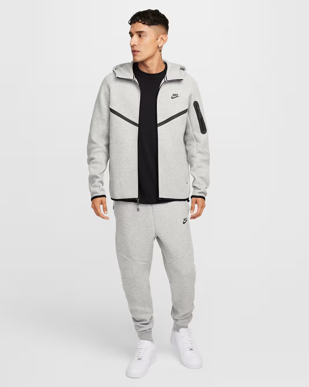 TUTA NIKE TECH FLEECE