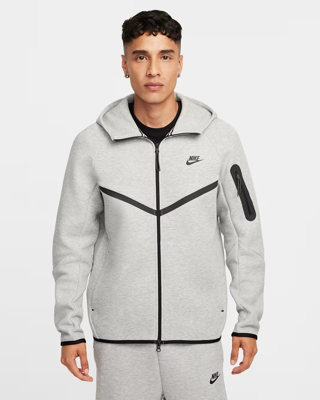 TUTA NIKE TECH FLEECE