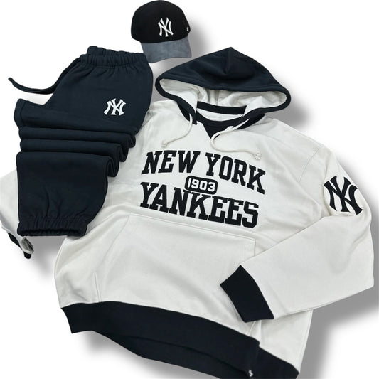 TUTA '47 BRAND YANKEES CON CAPPUCCIO