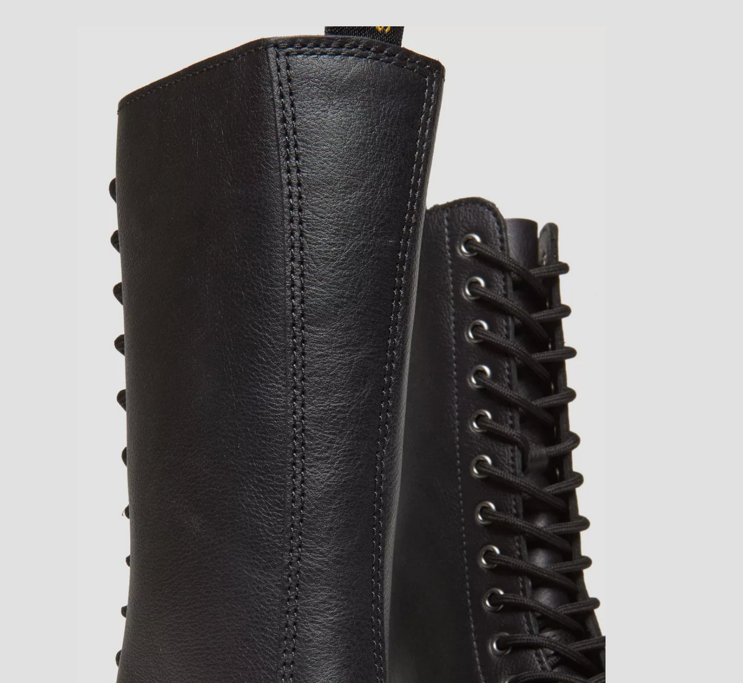 Dr.MARTENS Stivaletti 1B99 stringati a metà polpaccio in pelle Pisa