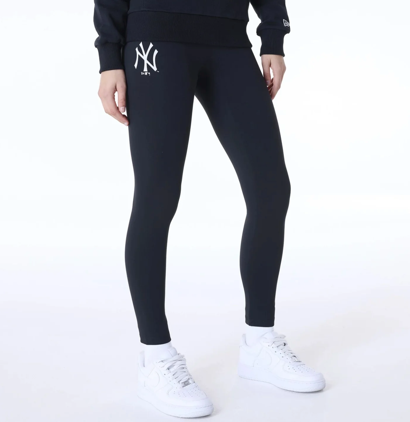 COORDINATO NEW ERA TOP CROP E LEGGINS