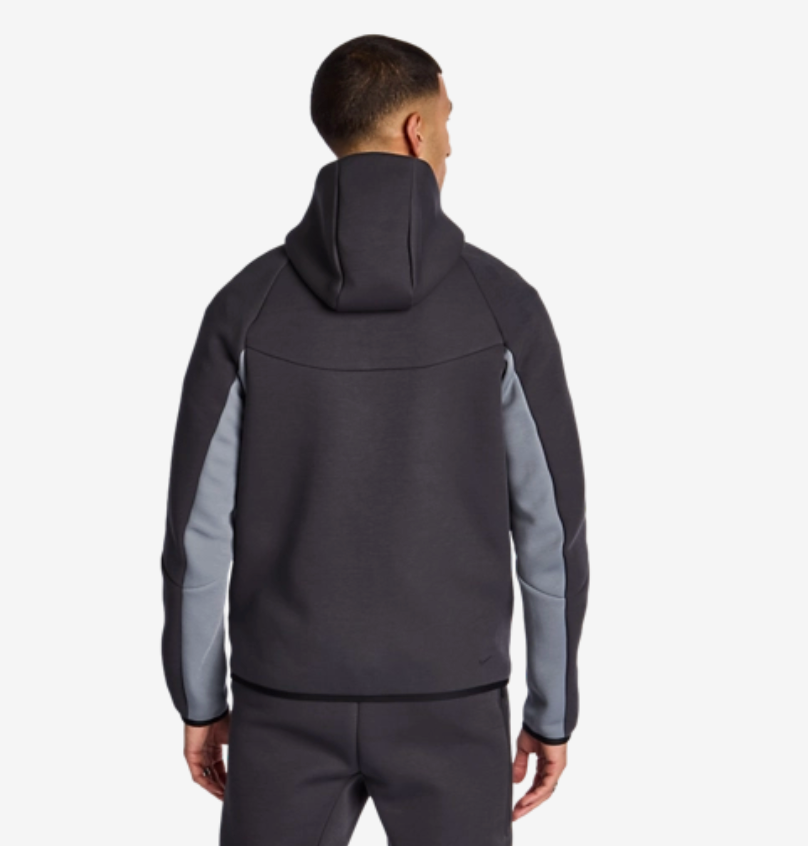 TUTA NIKE TECH FLEECE