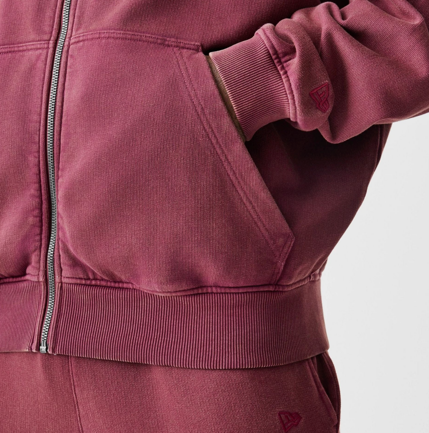 TUTA NEW ERA WASHEDN BORDEAUX