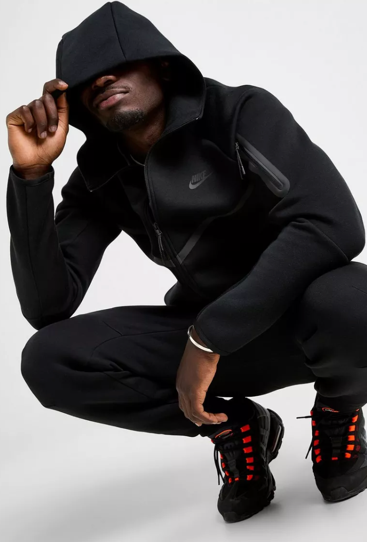 TUTA NIKE TECH FLEECE