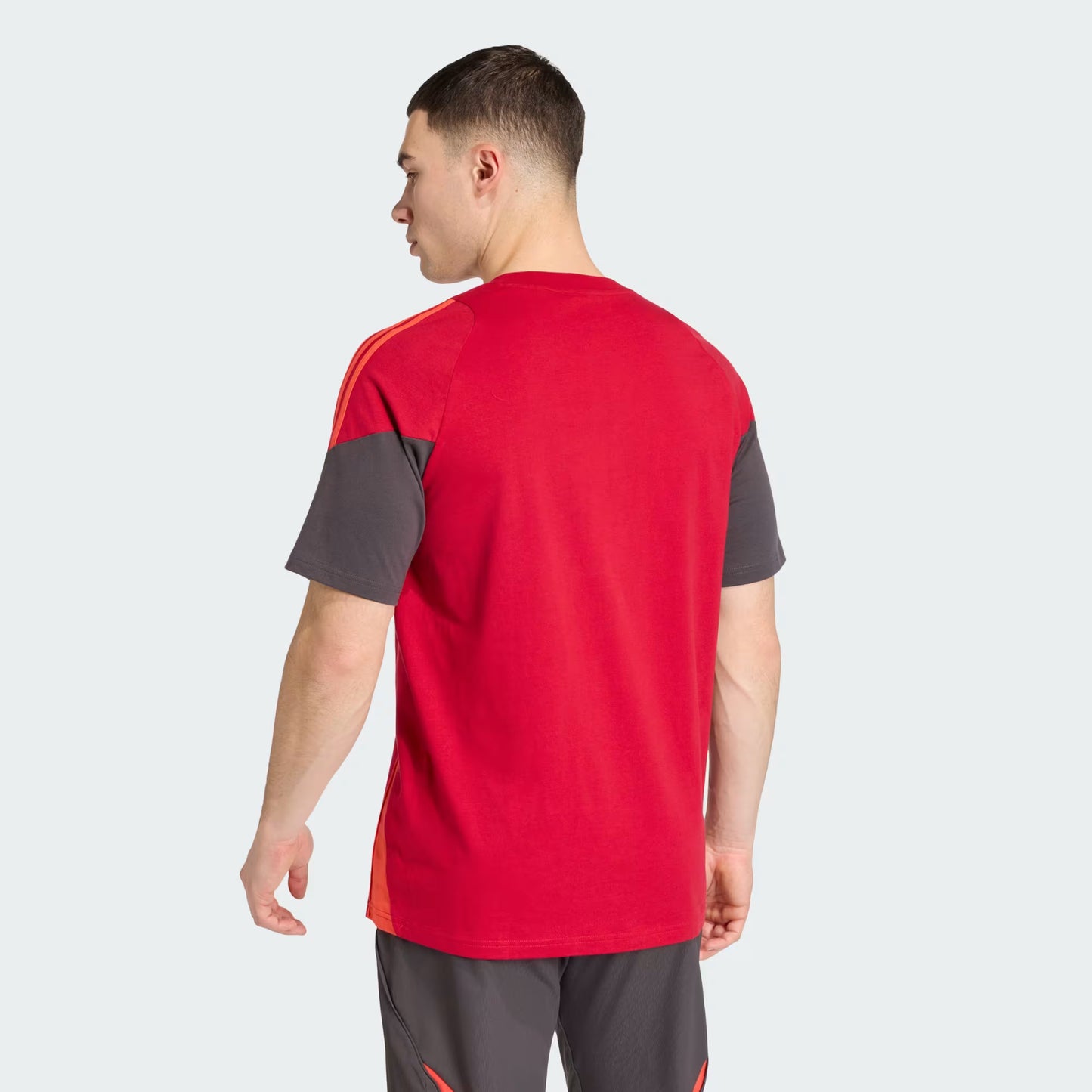 COORDINATO ADIDAS LIVERPOOL 2026