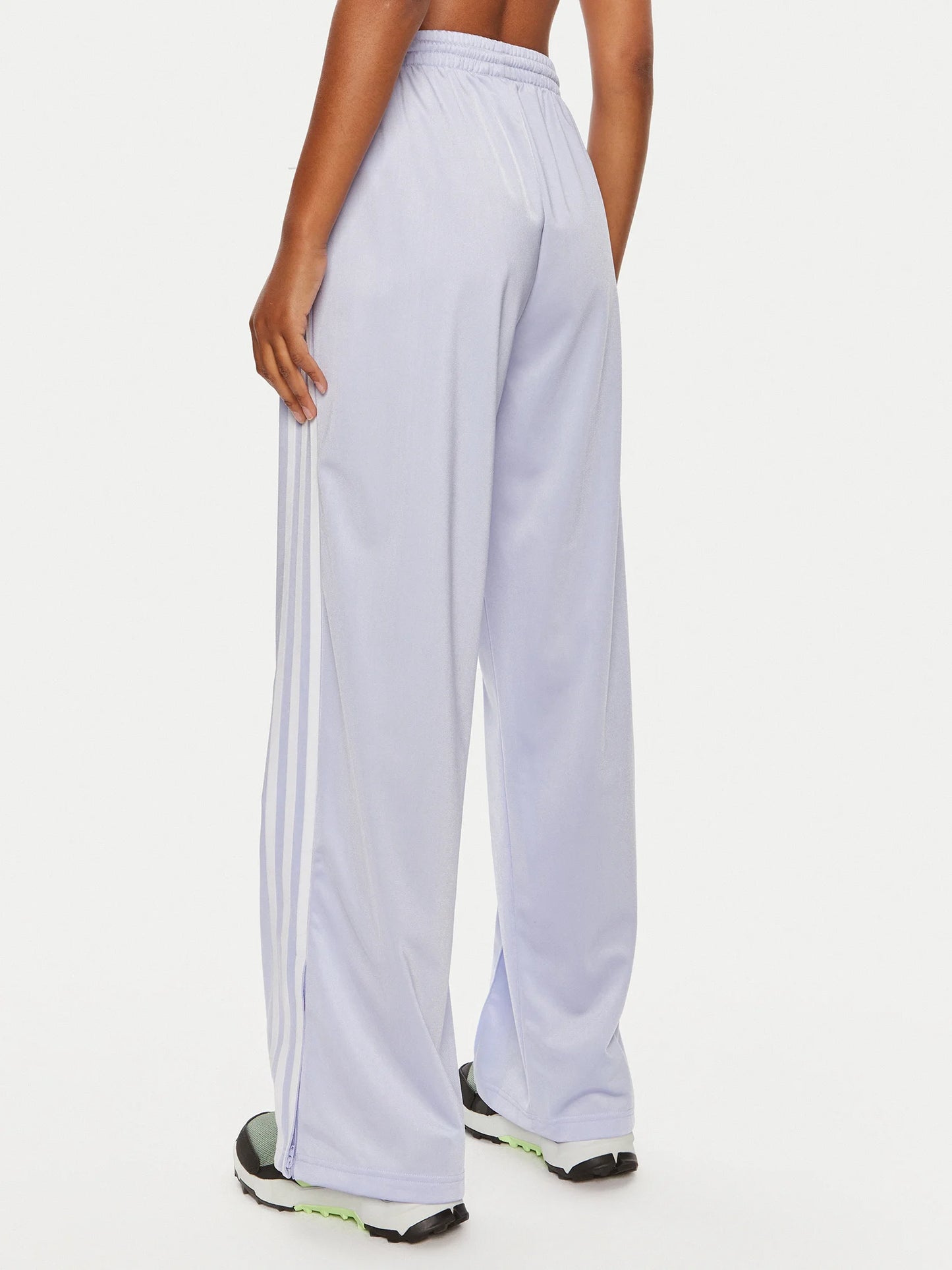 TUTA ADIDAS ORIGINALS ADICOLOR CLASSIC