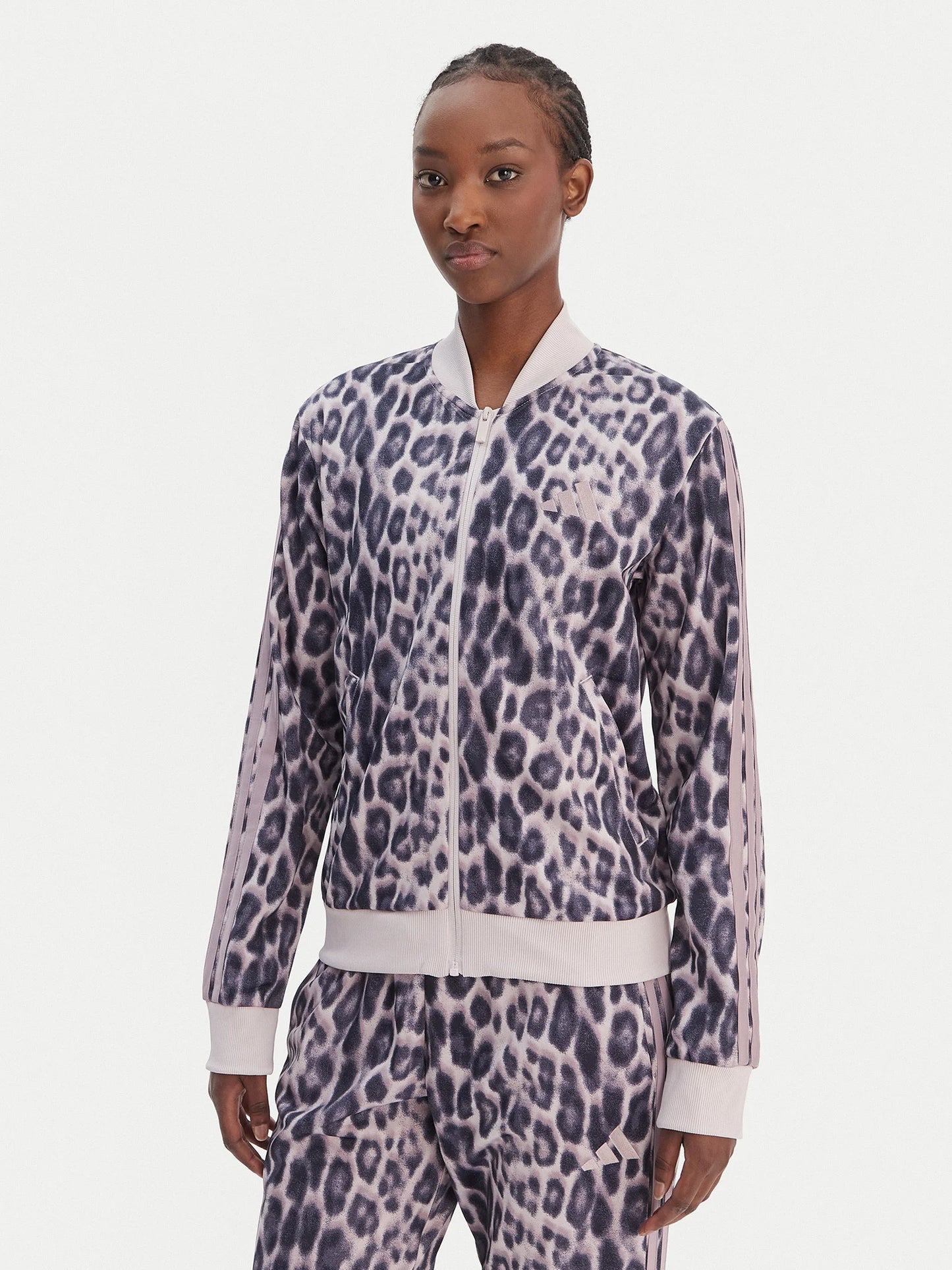 TUTA ADIDAS ESSENTIAL LEOPARD
