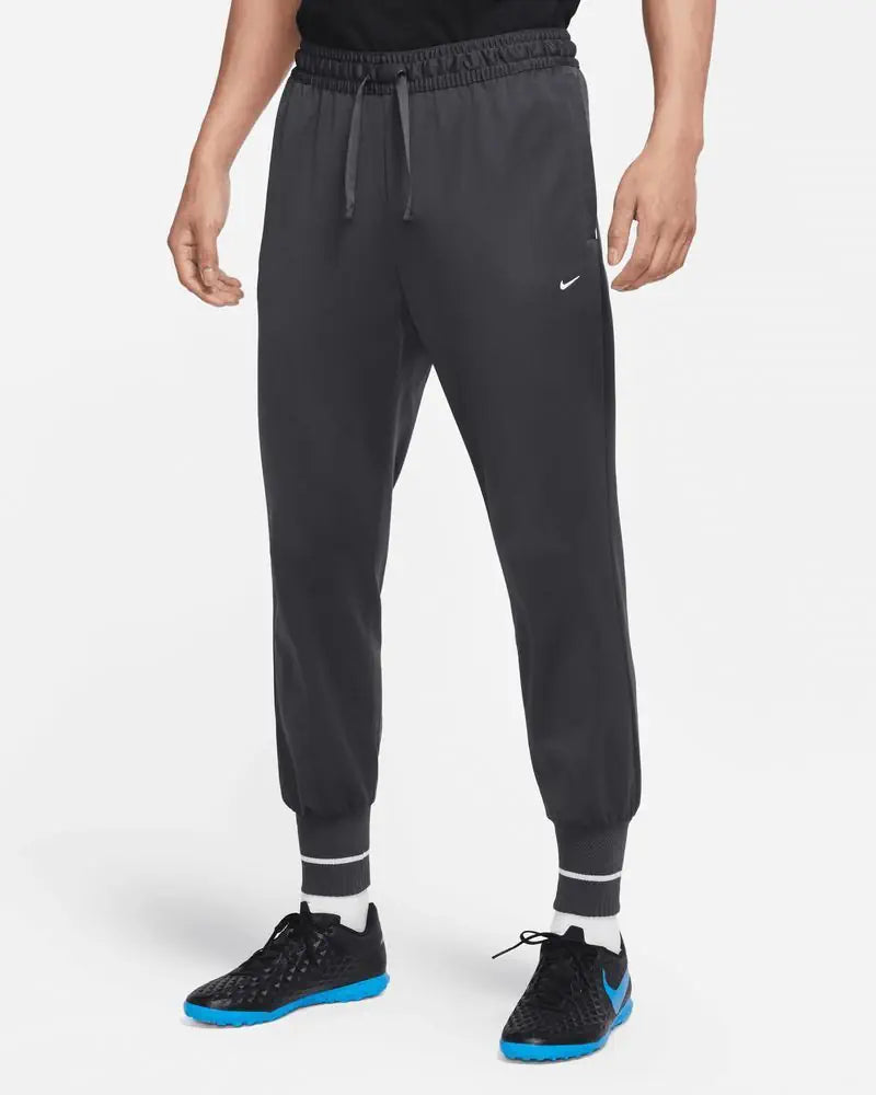 TUTA NIKE STRIKE
