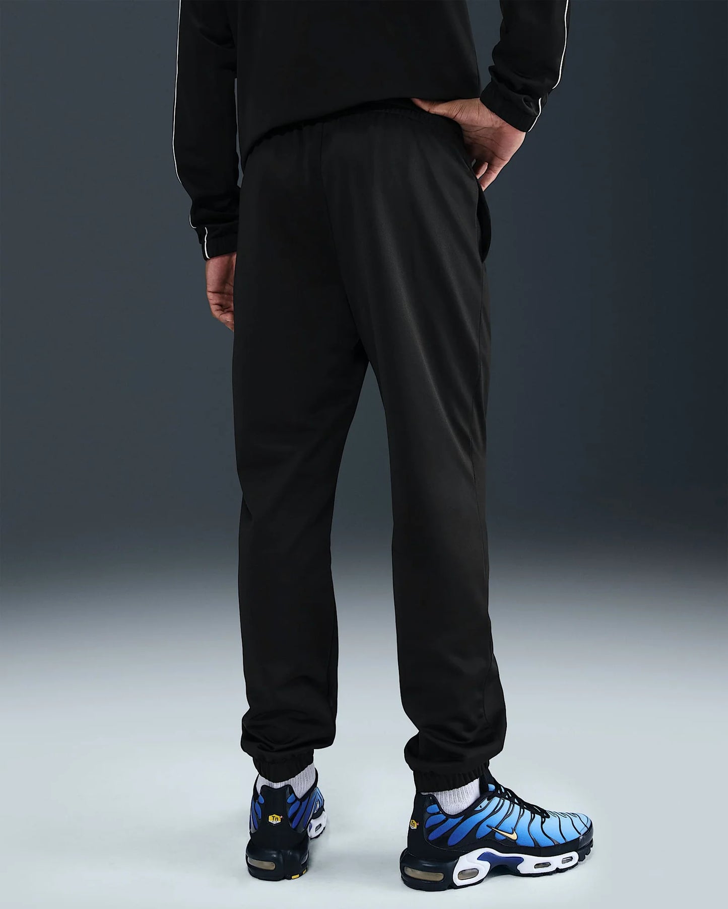 TUTA NIKE SPORTSWEAR CLUB